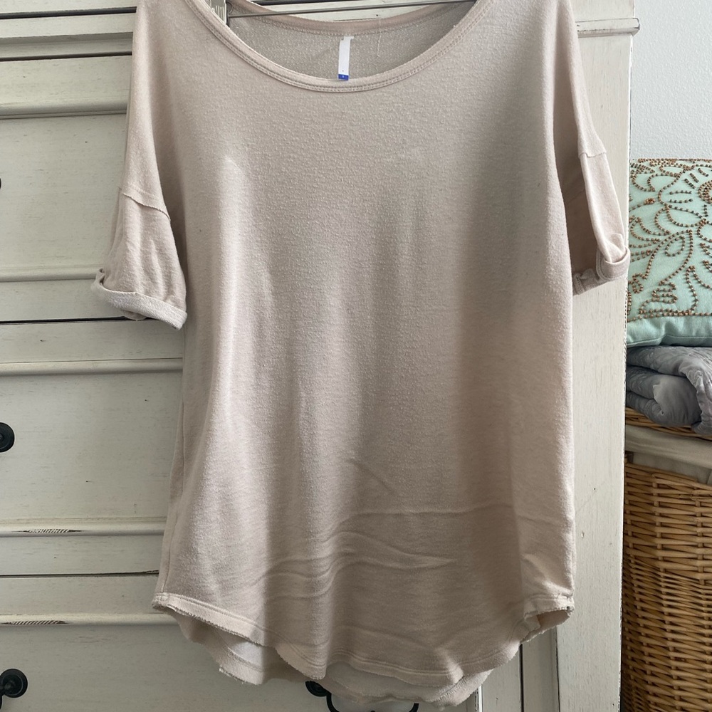 Relaxing top! Great for relaxed fit & leggings!